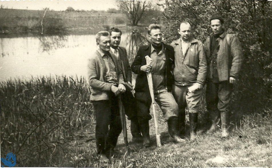 Zawody wędkarskie na łowisku Plinc w 1962 r.br /Autor: Materiał z archiwum: Zarządu Koła PZW Nr 45 Racibórz-Miasto.